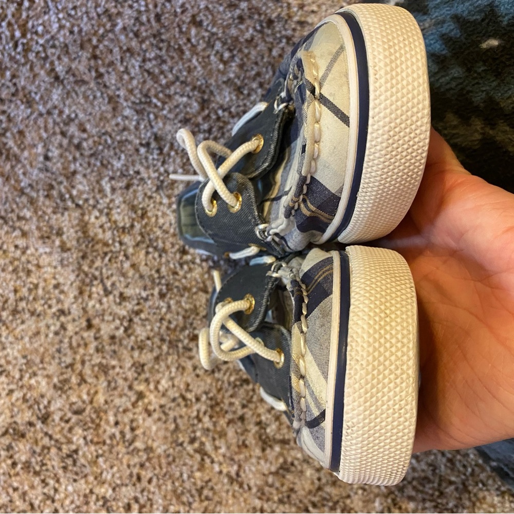 π§‘2/$15π§‘ ππ Adorable Blue, White and Gold Sperry Top-Sider ππ - Picture 7 of 16